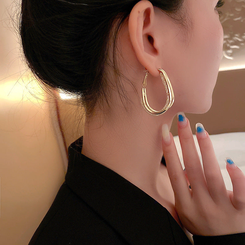 Retro Style U-shaped Stud Crystal Grid Earrings
