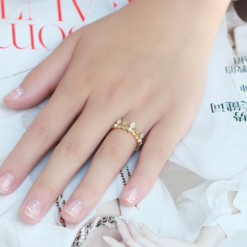 Retro Pearl Crown Ring