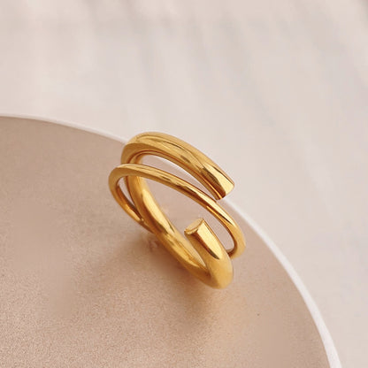 Special Twist Pattern Ring